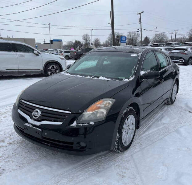 2009 Nissan Altima for sale at C&C Affordable Auto sales and service. in Tipp City OH