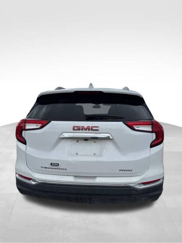 2023 GMC Terrain SLT