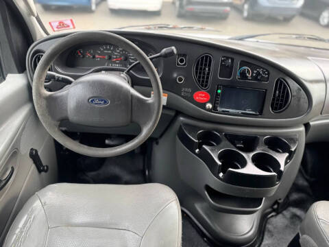 2008 Ford E-Series E-350 SD