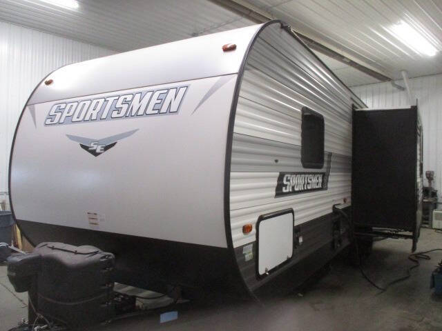 2023 KZ RV Sportsmen 281BHSE for sale at Goldammer Auto in Tea SD