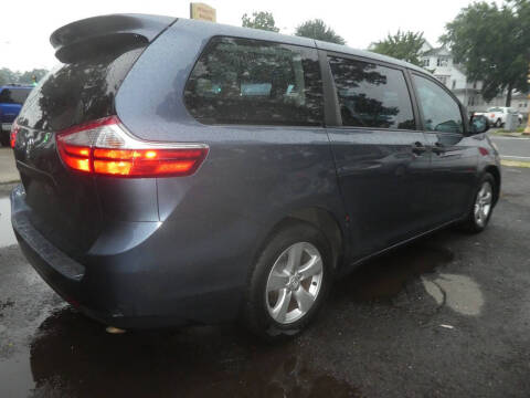 2017 Toyota Sienna L 7-Passenger