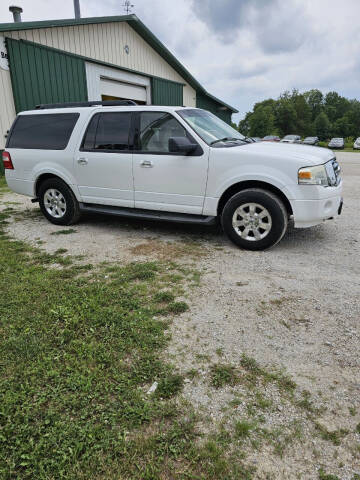 2010 Ford Expedition EL for sale at WESTSIDE GARAGE LLC in Keokuk IA