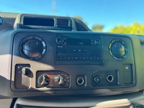 2014 Ford E-Series E-150