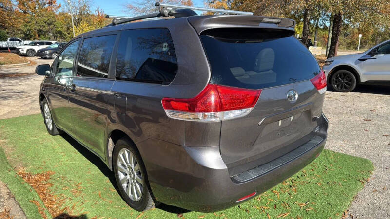 2014 Toyota Sienna