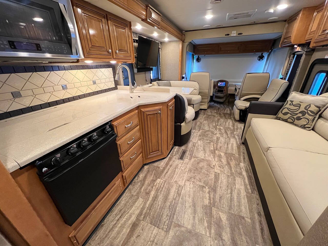 2016 Thor Motor Coach Palazzo for sale at Simple Car Company in Oak Harbor, WA