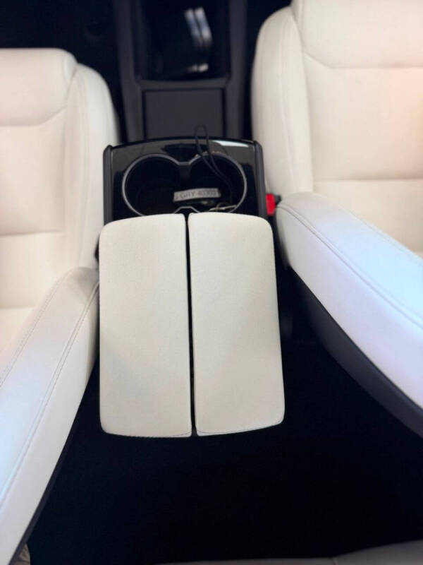 2020 Tesla Model S Long Range Plus