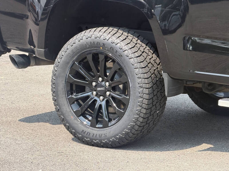 2022 GMC Canyon Elevation Standard