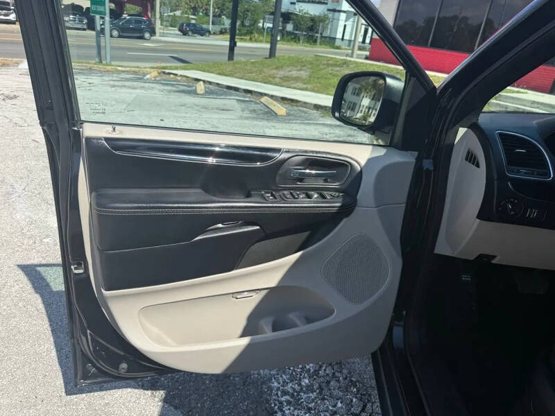2019 Dodge Grand Caravan SXT