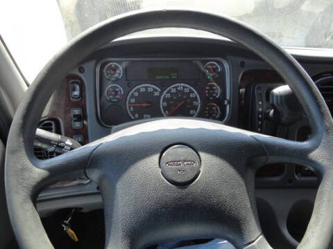 2021 Freightliner M2 106