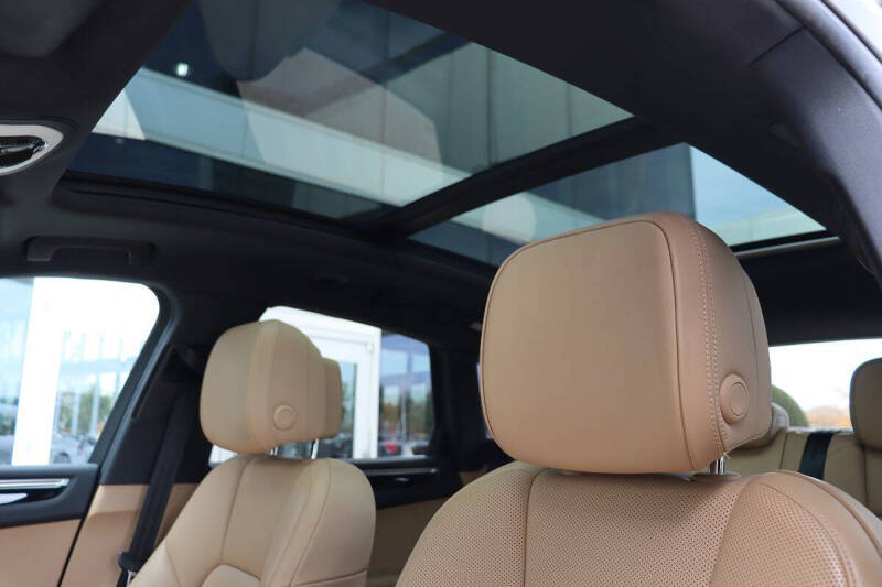 2017 Porsche Macan S