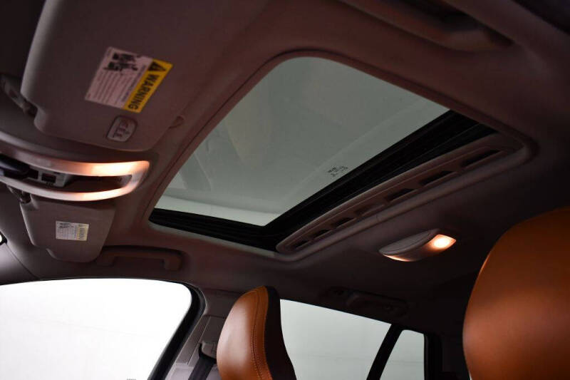 2015 Volvo V60 Cross Country T5