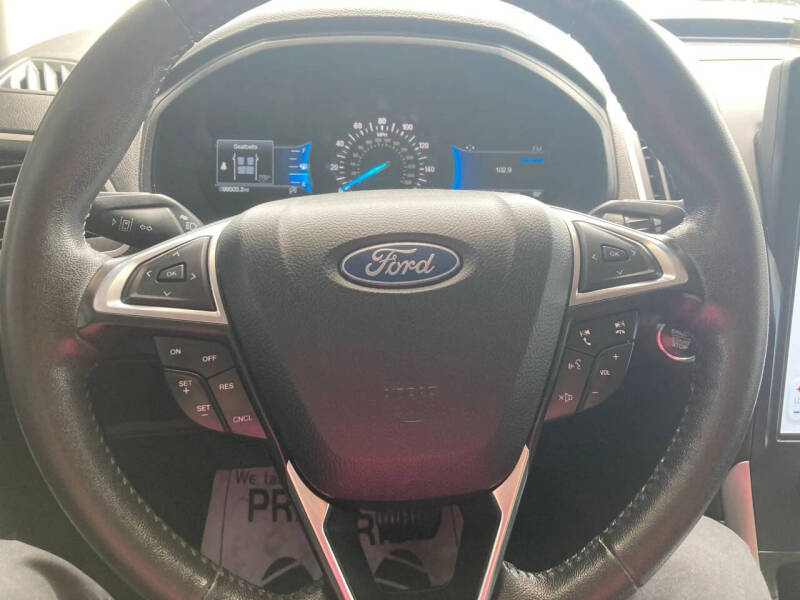 2022 Ford Edge