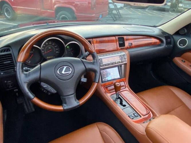 2004 Lexus SC 430
