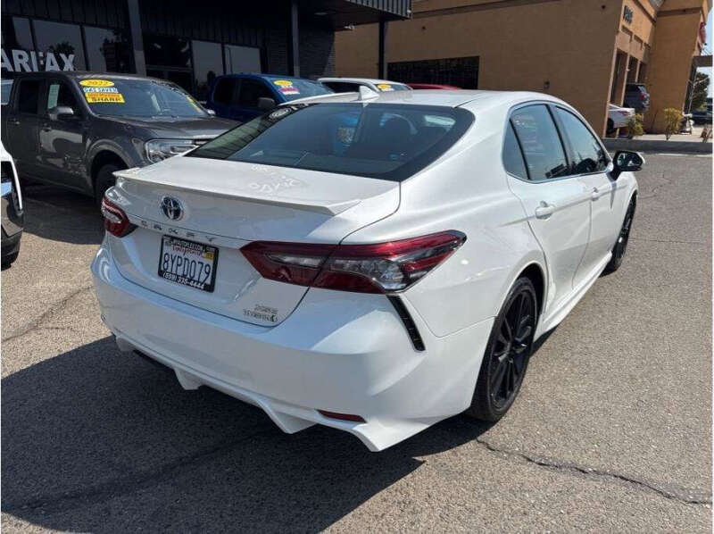 2022 Toyota Camry Hybrid XSE