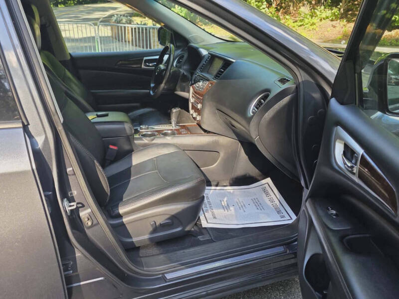 2014 Nissan Pathfinder SL