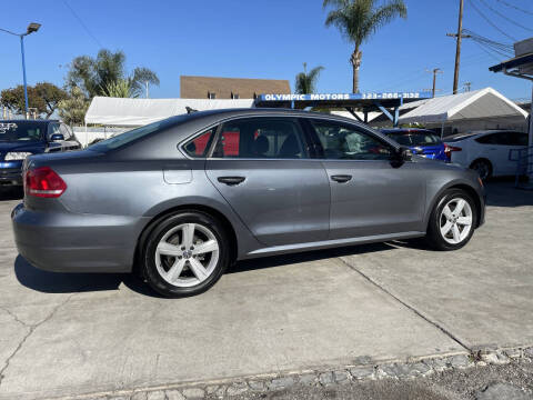 2014 Volkswagen Passat 2.5L SE PZEV