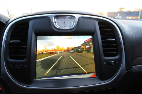 2017 Chrysler 300 Limited