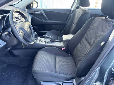 2013 Mazda MAZDA3