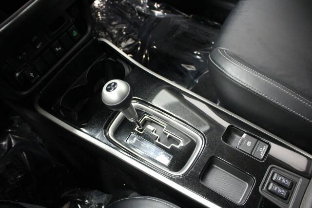 2020 Mitsubishi Outlander SE