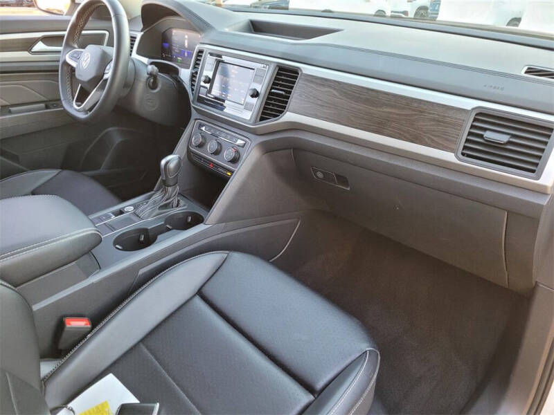 2022 Volkswagen Atlas SE