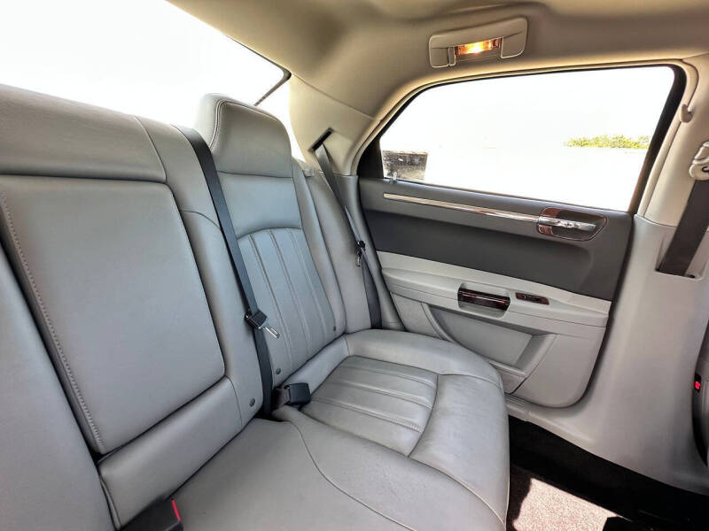 2006 Chrysler 300 C