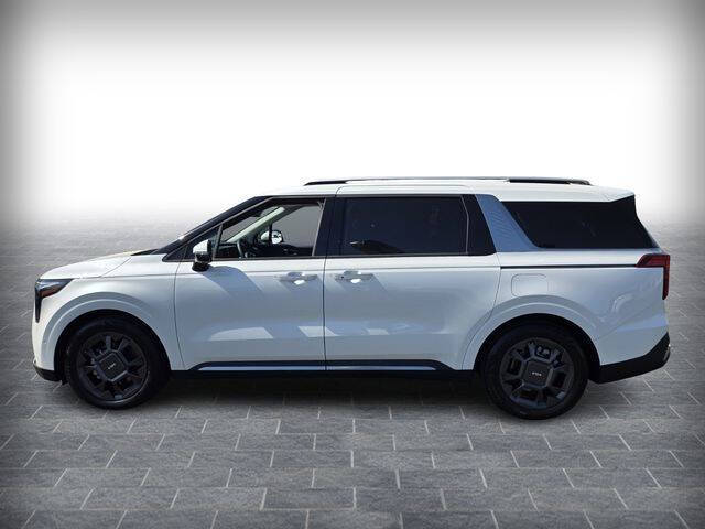2025 Kia Carnival SX
