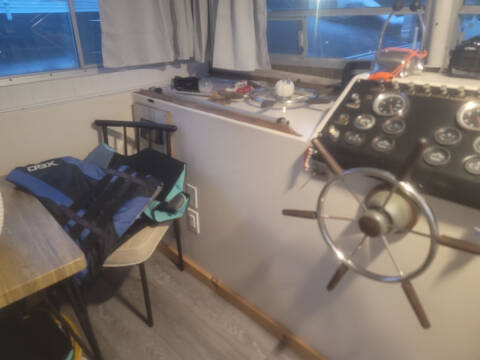 1971 TROJAN HOUSE BOAT