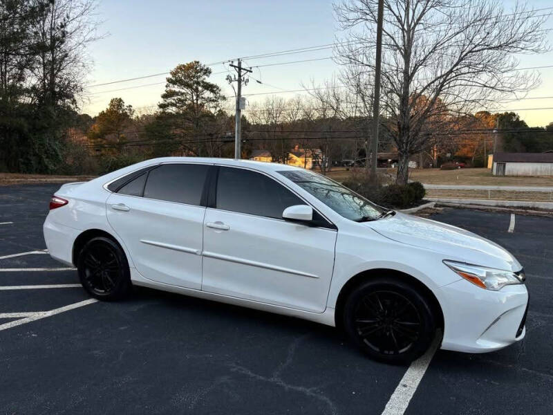 2017 Toyota Camry SE