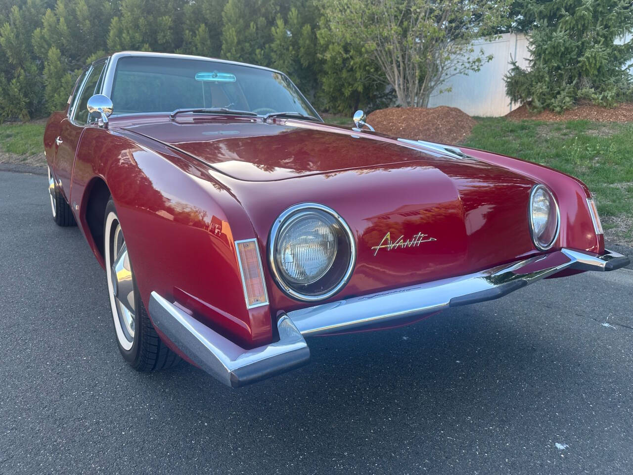 1963 Studebaker Avanti 3
