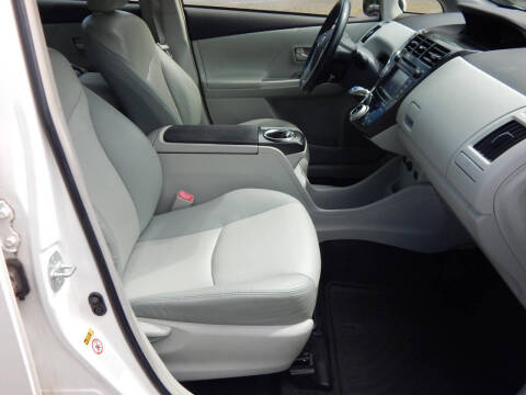 2013 Toyota Prius v