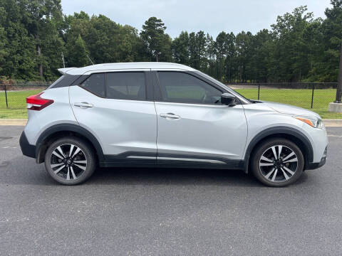 2019 Nissan Kicks SR