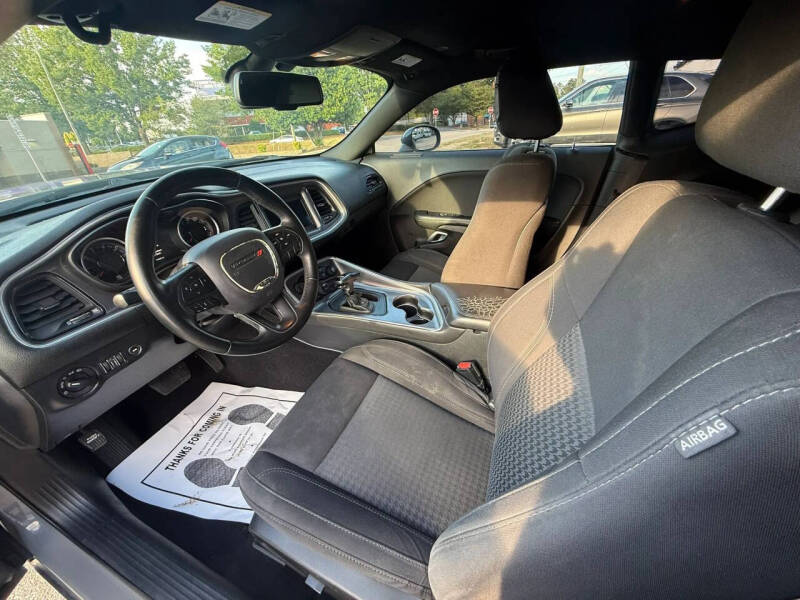 2019 Dodge Challenger SXT