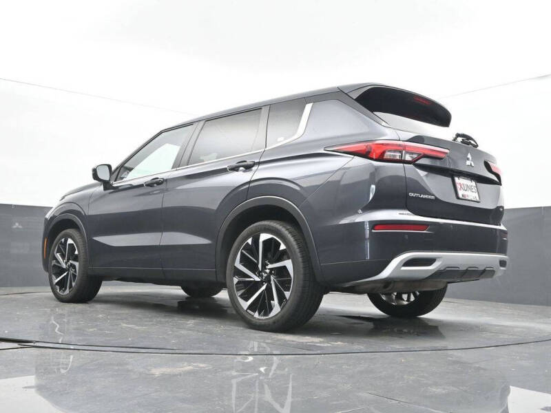 2024 Mitsubishi Outlander