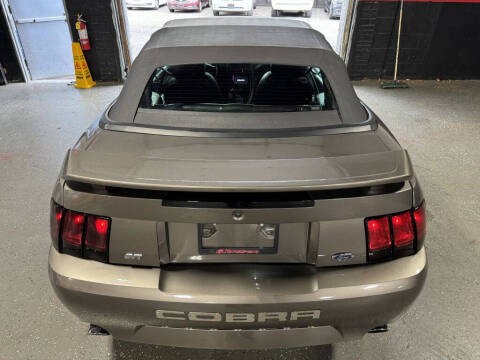 2001 Ford Mustang SVT Cobra