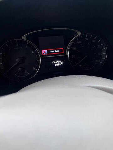 2013 Nissan Pathfinder Platinum