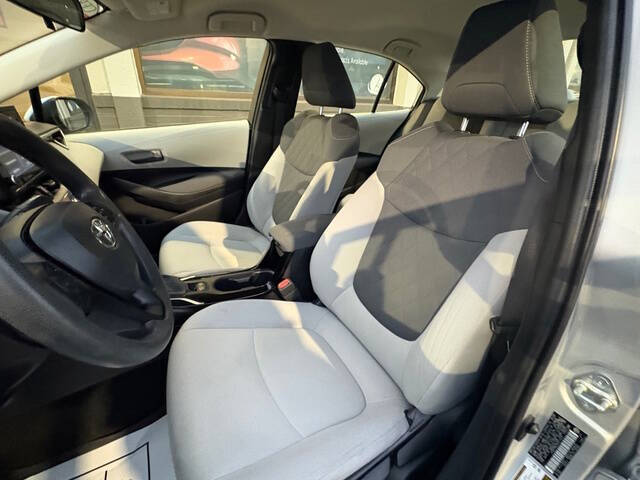 2022 Toyota Corolla LE