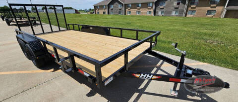 2026 H&H Trailers 82x16 Rail Side