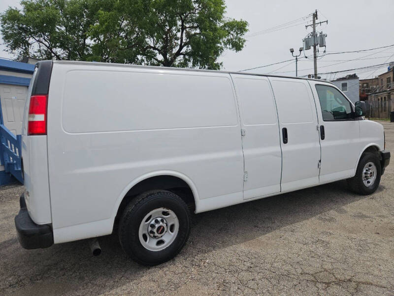 2017 GMC Savana 3500