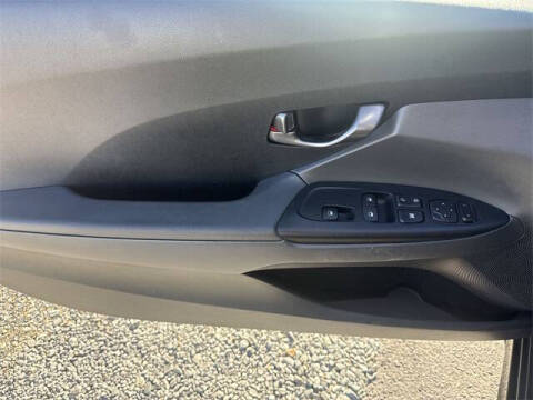 2020 Hyundai Veloster