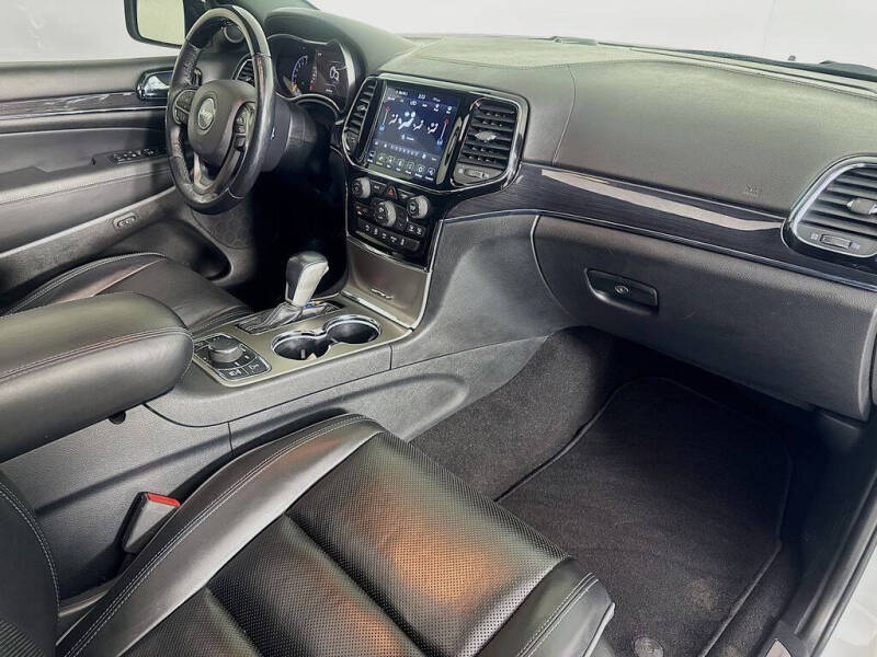 2020 Jeep Grand Cherokee Overland