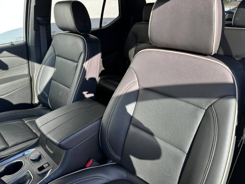 2022 Chevrolet Traverse Premier