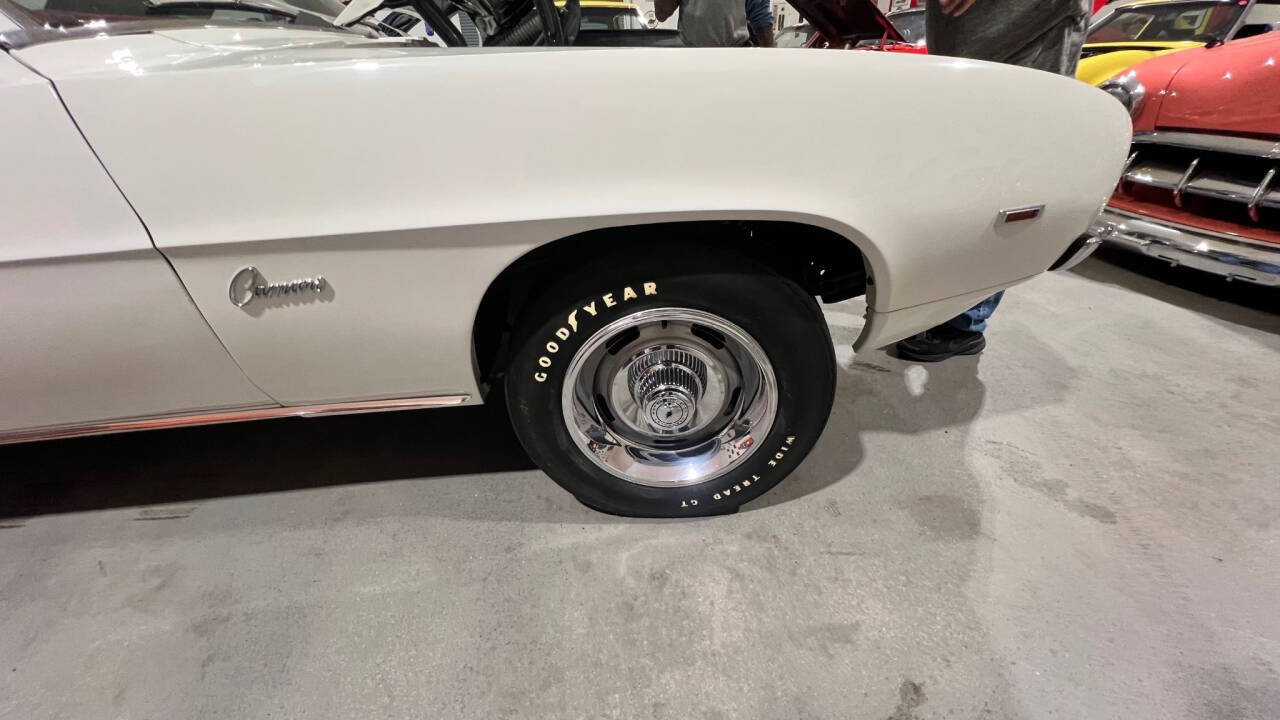 1969 Chevrolet Camaro 37