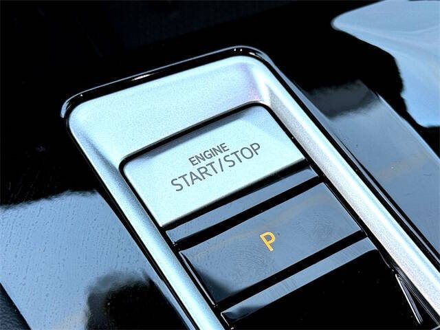 2025 Volkswagen Atlas Cross Sport SE