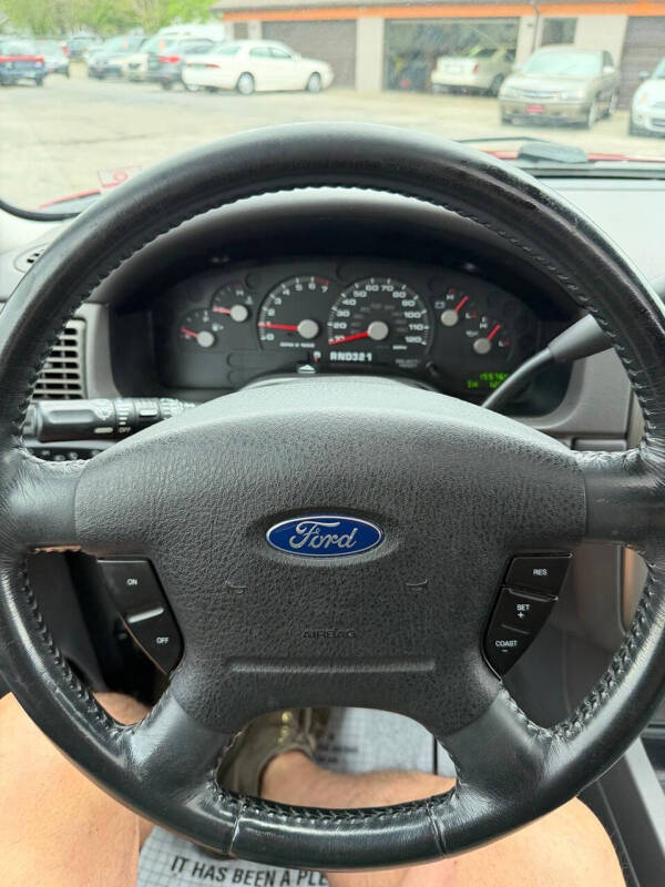 2003 Ford Explorer XLT