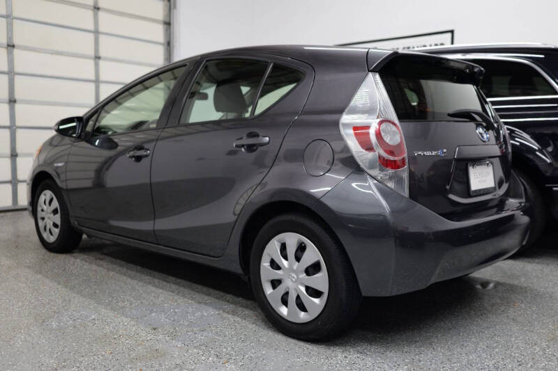 2014 Toyota Prius c Two