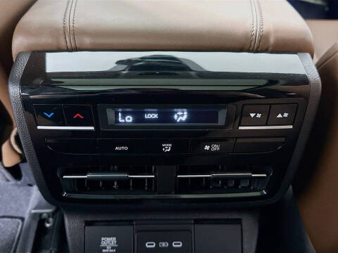 2025 Acura MDX w/Tech