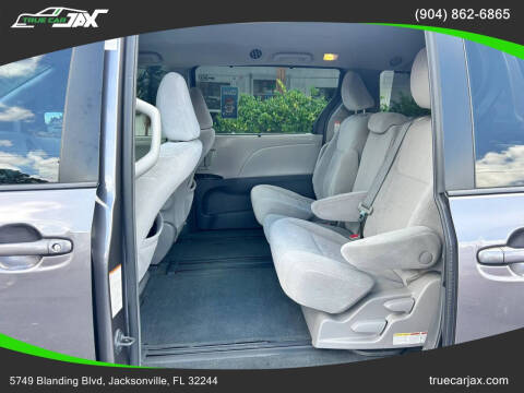 2015 Toyota Sienna