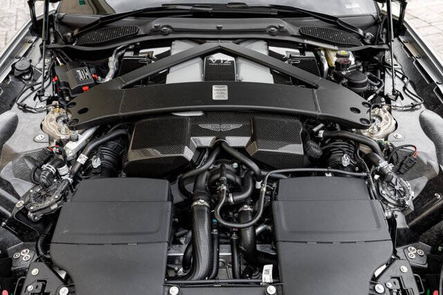 2025 Aston Martin Vanquish