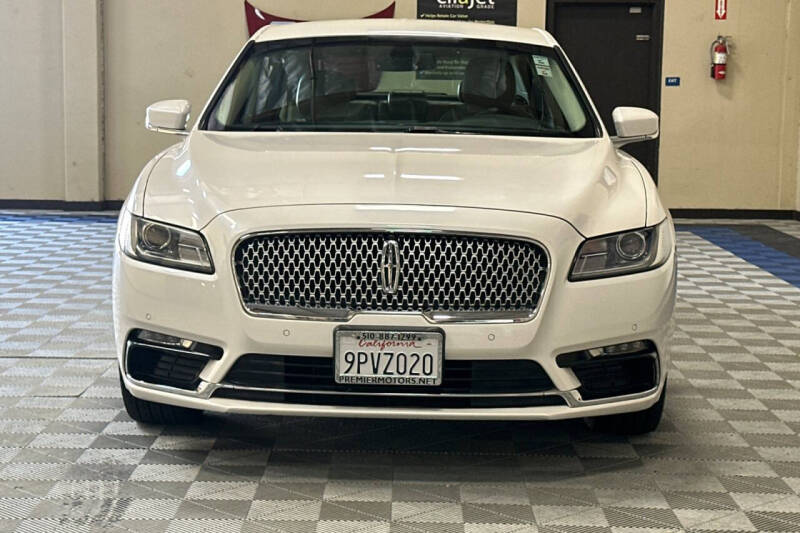 2017 Lincoln Continental Select