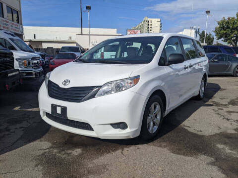 2017 Toyota Sienna L 7-Passenger